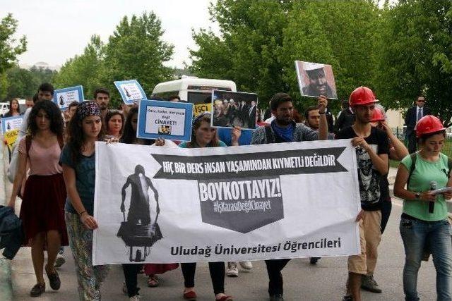 Uü Öğrencileri Yüzlerini Kömürle Boyayarak Maden Faciasını Protesto Etti 1