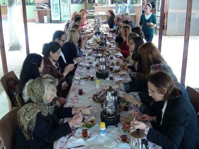 39. Bölge Edirne Eczacılar Odası Başkanı Kes: "soma da Ölen Canlar Hepimizin Canı" 1