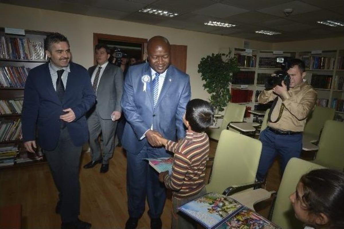 Liberya Heyeti B&uuml;y&uuml;kşehir&rsquo;in Projelerini Gezdi