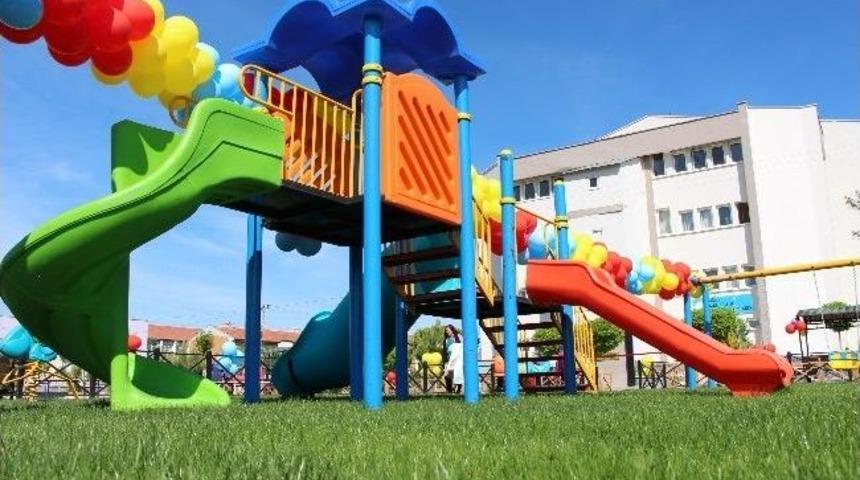 &Ouml;ğrencilere Oyun Parkı