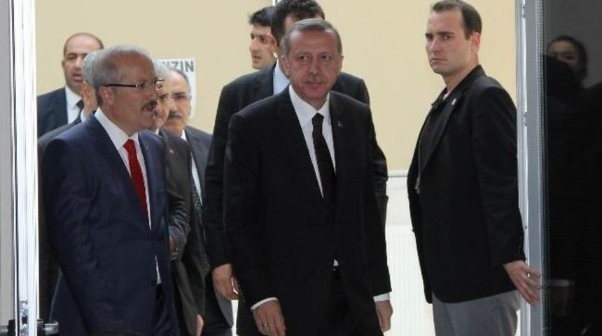 Başbakan Erdoğan Gazetecilerin Sorularını Yanıtladı