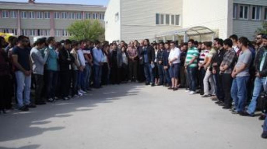 Maden M&uuml;hendisliği B&ouml;l&uuml;m&uuml; &Ouml;ğrencilerinden Basın A&ccedil;ıklaması