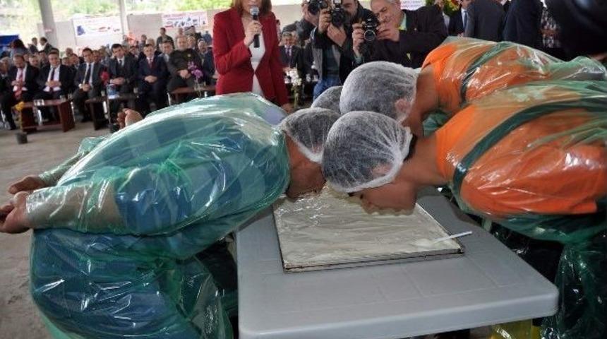 Suşehri&rsquo;nde D&uuml;zenlenen &Ccedil;ift&ccedil;iler G&uuml;n&uuml; Programına Tepki