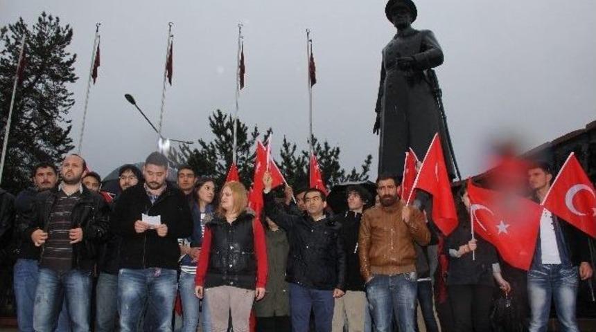 Erzurum'da &Ouml;ğrencilerden 'soma' Eylemi