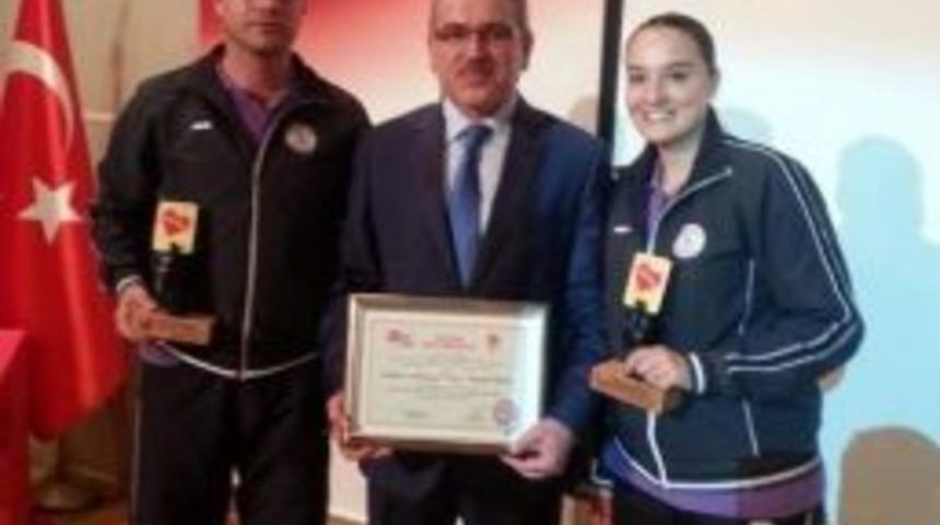 Milli Olimpiyat Komitesi'nden Belediyespor'a Şeref Diploması