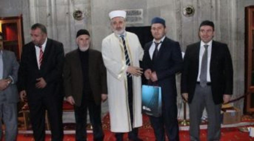 Kur&rsquo;an-ı Kerimi En G&uuml;zel O Okudu
