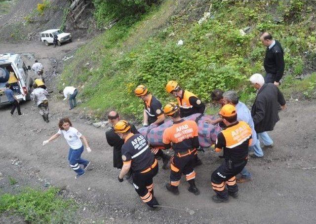Zonguldak ta, G&ouml;&ccedil;&uuml;k Altında Kalan Madencinin Cenazesi &Ccedil;ıkarıldı 1