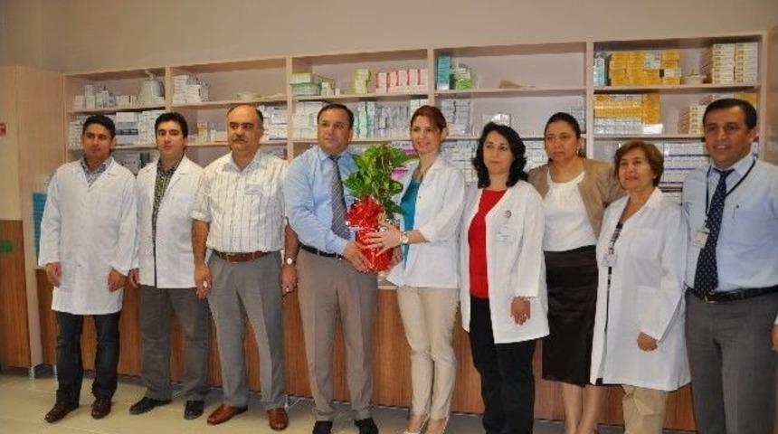 Dr. Nail &Uuml;ndağ, D&uuml;nya Eczacılar G&uuml;n&uuml;n&uuml; Kutladı