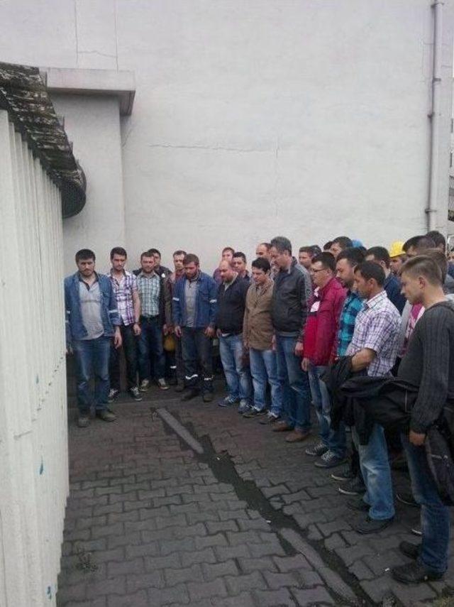 Demir Çelik İşçilerinden Ölen Madencilere Destek 3