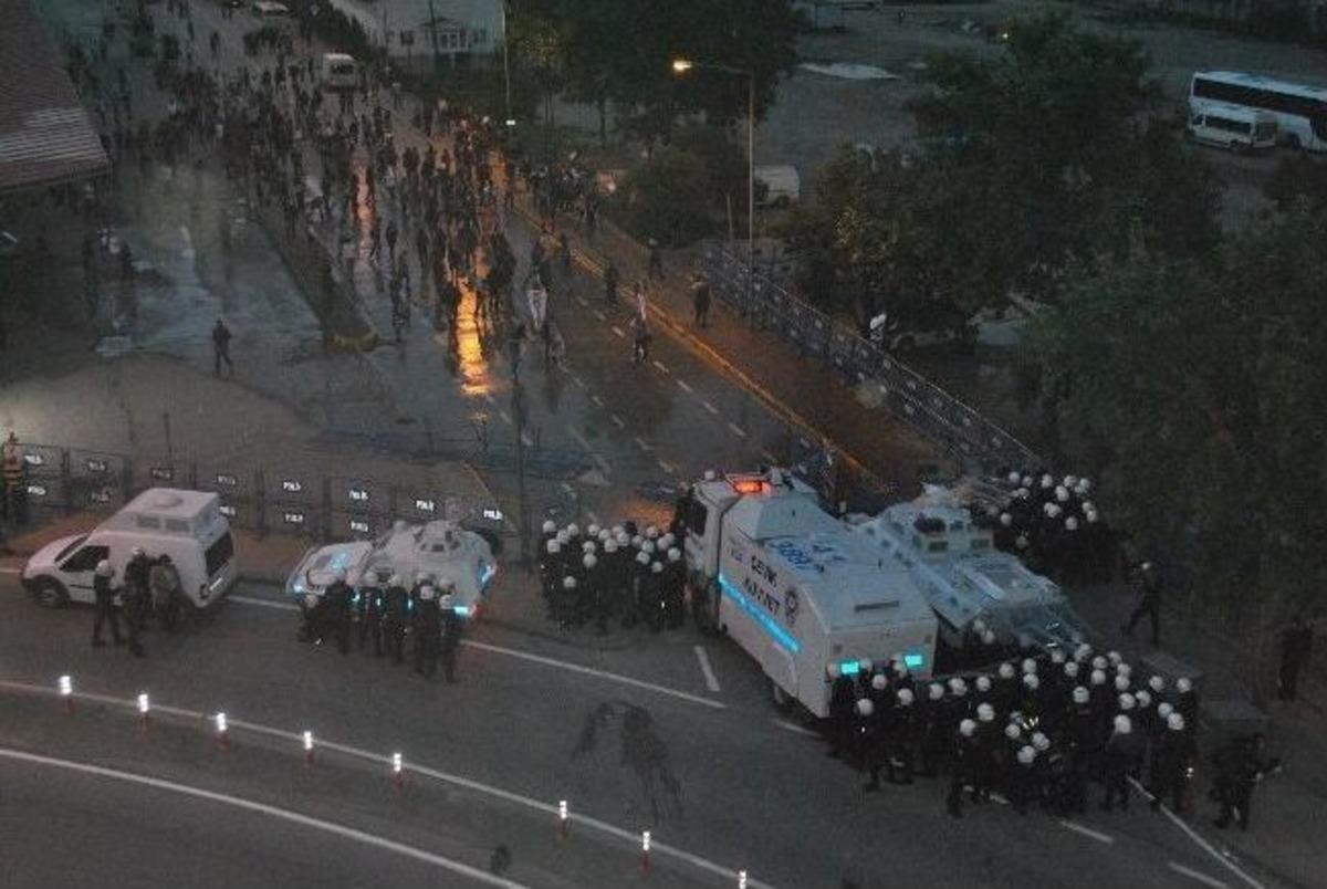 Soma Eyleminde Gruba Polis M&uuml;dahalesi