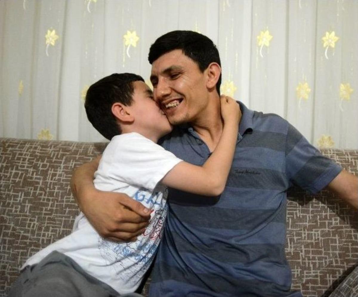 (&ouml;zel Haber) Soma&rsquo;daki Faciadan Sağ Kurtulan Madenci: &lsquo;&lsquo;d&uuml;nyaya Yeniden Gelmiş Gibiyim&rsquo;&rsquo;