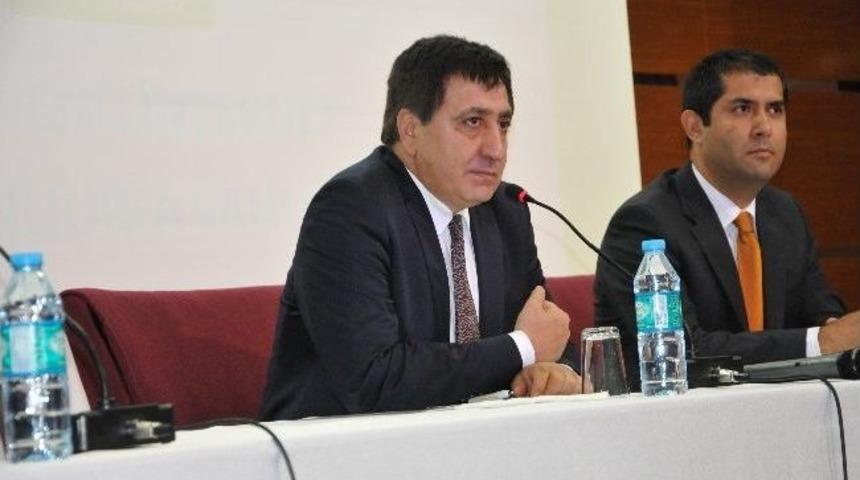 Vali K&uuml;&ccedil;&uuml;k İnternet Salonu İşletmecileriyle Bir Araya Geldi