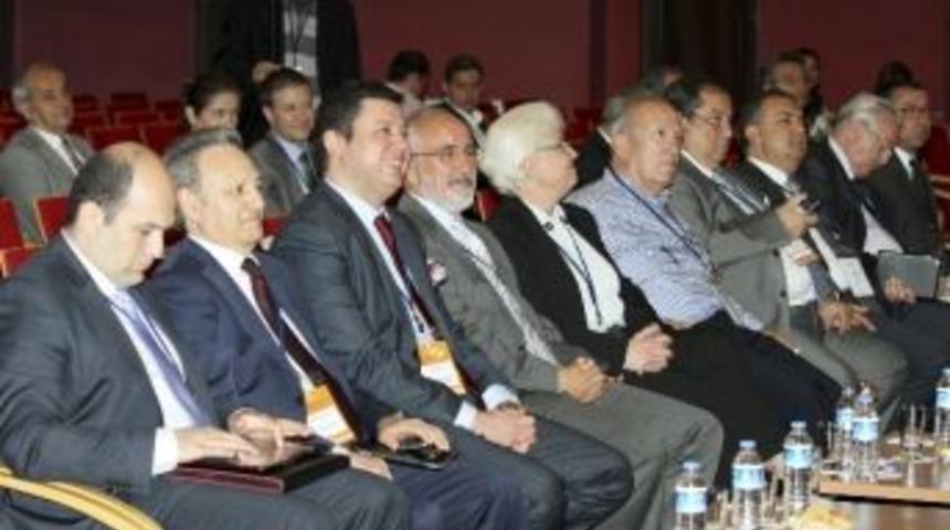 İzmir Ekonomi&rsquo;den Enerji &Ccedil;alıştayı