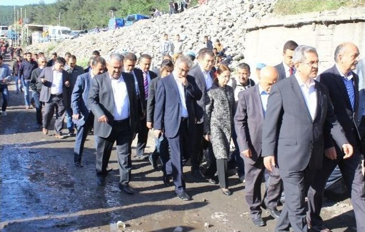 3 Bakan, Madende İncelemelerde Bulundu