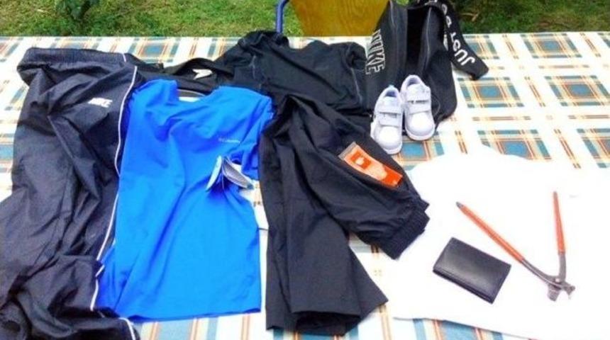 G&uuml;ven Tim Hırsızları Yakaladı, Mağaza Sahibi Şaştı