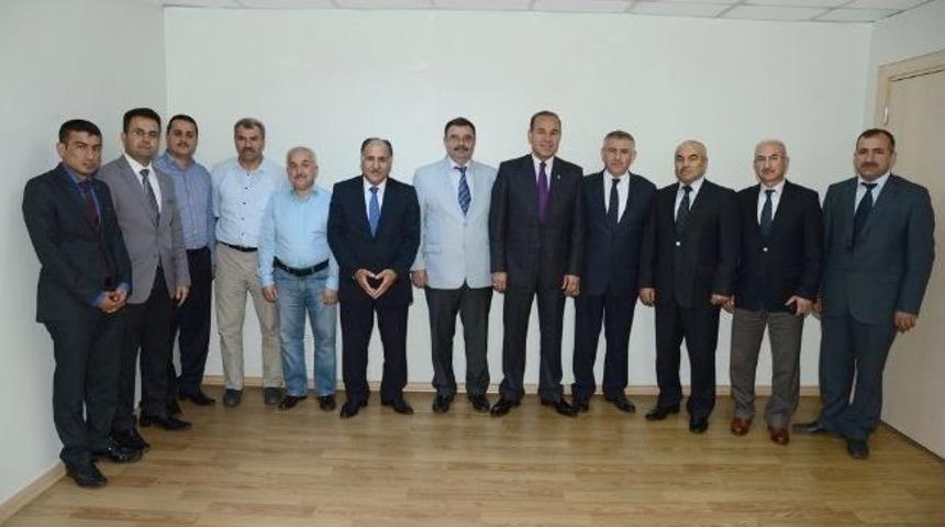 S&ouml;zl&uuml;: "adana &Uuml;niversiteler Şehri Olmalı"