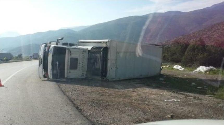 Kargı&rsquo;da Trafik Kazası; 1 Yaralı