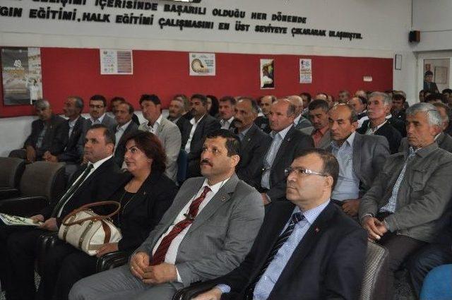 Demirci&rsquo;de Mahalle Muhtarları Bilgilendirildi 1