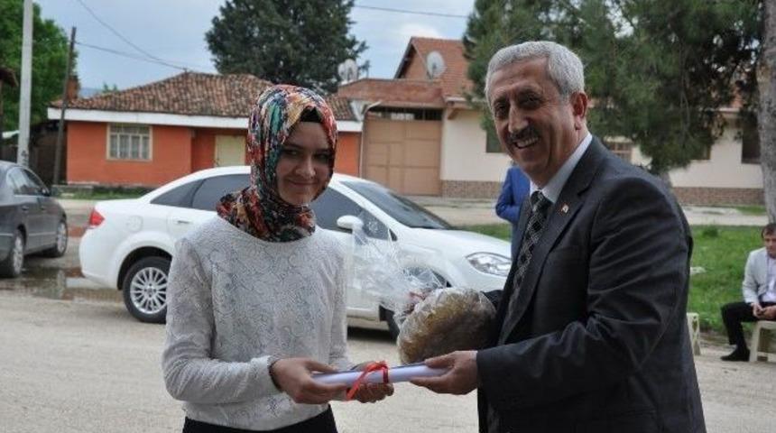 Hem Kursiyerleri H&uuml;nerlerini Sergiledi