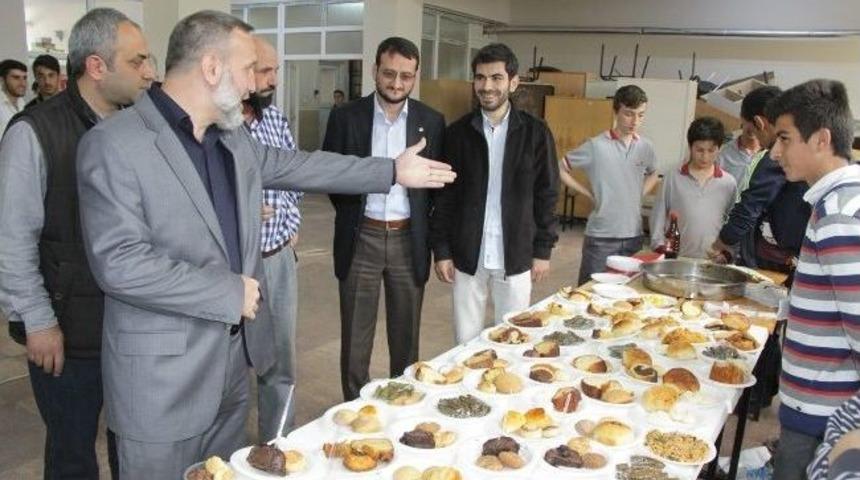 İhl &Ouml;ğrencilerinden Suriye'ye Yardım Kermesi