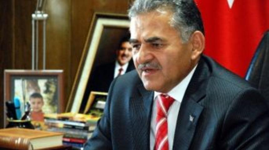 B&uuml;y&uuml;kkılı&ccedil;'a Tebrik Ziyaretleri S&uuml;r&uuml;yor