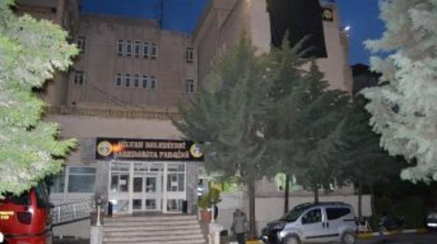 Silvan Belediyesi Soma İ&ccedil;in Siyah Bez Astı