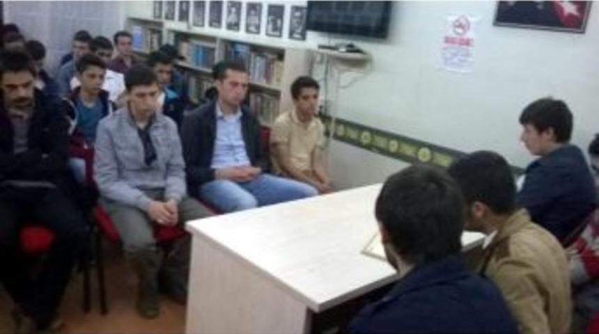 Eskişehirli &Uuml;lk&uuml;c&uuml;ler Soma Şehidlerini Kur'an-ı Kerim Okutarak Andı