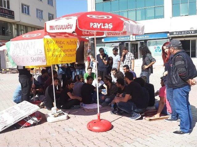 Bucak'ta Üniversite Öğrencilerinden Soma Yürüyüşü