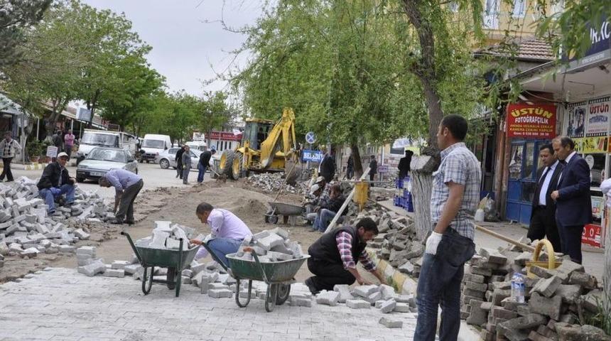 Arguvan'da Cadde Ve Sokaklar Kilit Taşıyla Kaplanıyor