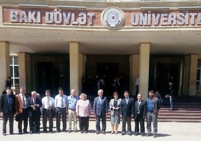 B&uuml; Rekt&ouml;r&uuml; Kaplan Azerbaycan&rsquo;da 1