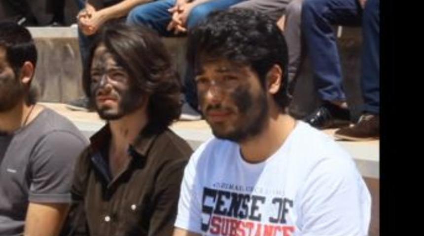 Şahadetiniz Bizi Kendimize Getirmiştir