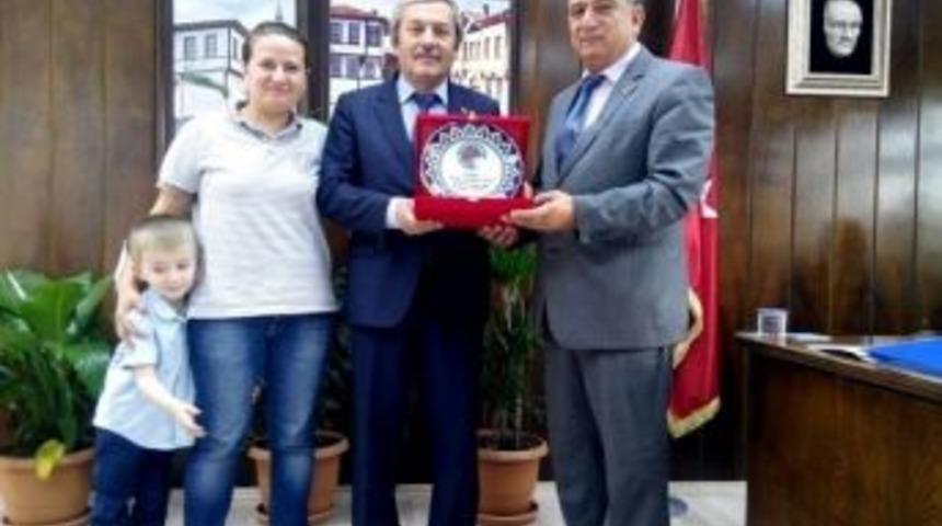 Başkan &Uuml;nver'den Osmaneli Belediye Başkanı Şahin'e Ziyaret