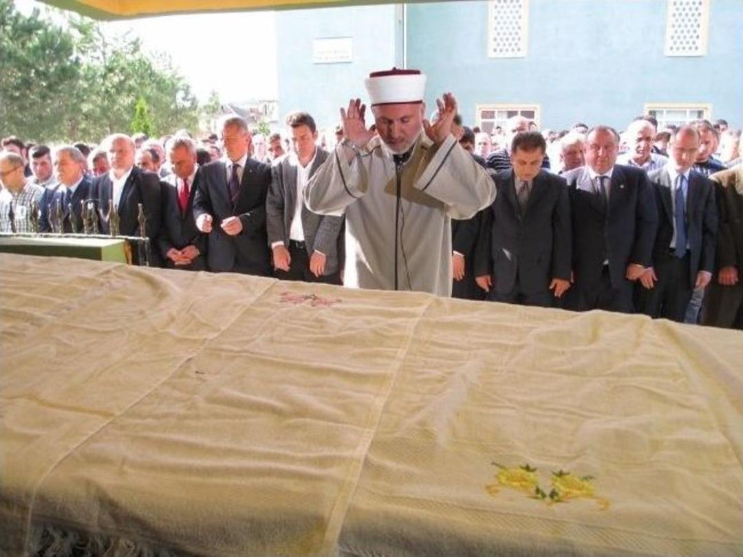 Soma&rsquo;da Hayatını Kaybeden Ramazan &Uuml;nal Toprağa Verildi