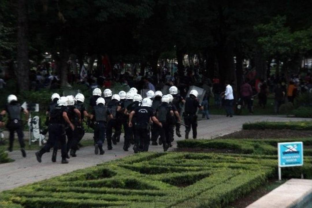 Soma Eylemine Polis M&uuml;dahalesi