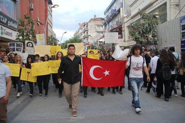 Liseliler Soma İçin Yürüdü