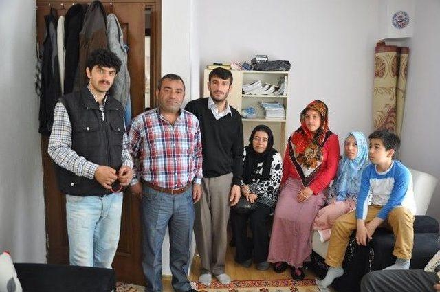 Sedyeye Konurken Çizmelerini Çıkarmak İsteyen Madenci İha’ya Konuştu 2