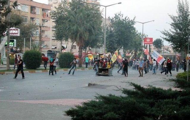 Mersin'de 'soma' Eylemine Polisten Müdahale