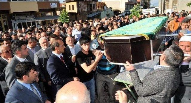 Uşaklı Maden Şehidi Toprağa Verildi 2