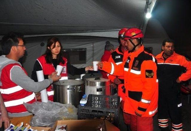 Soma’ya Yardım Yağıyor