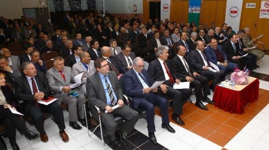 Akademisyenler, Ardahan&rsquo;ın Nasıl Kalkınacağını Tartıştı