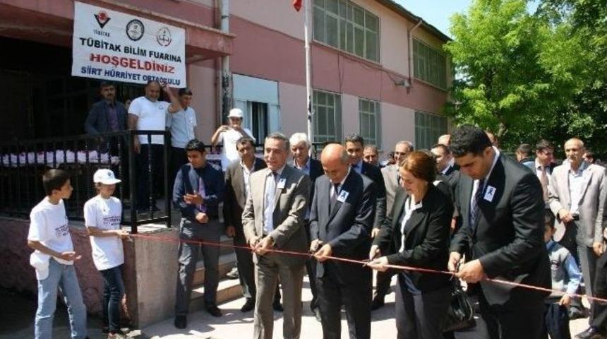 H&uuml;rriyet İlkokulu'ndan Bilim Sergisi