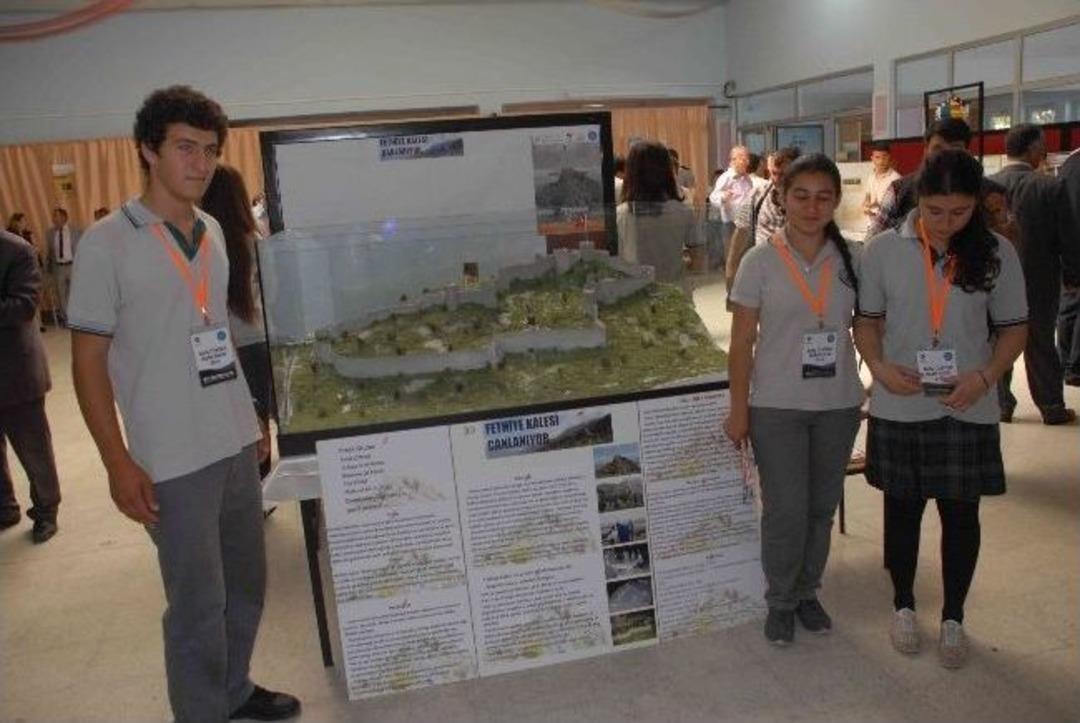 &Ouml;ğrencilerin Projeleri G&ouml;z Kamaştırdı