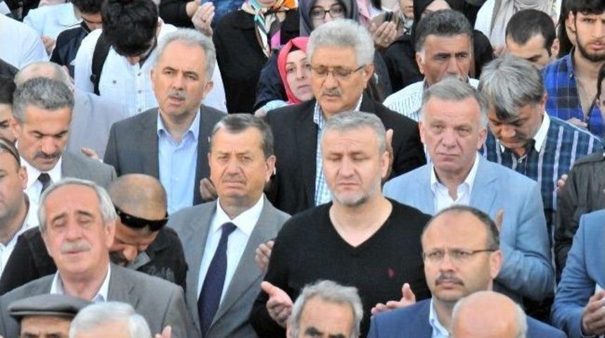 Yalovalılar Soma Şehitleri İ&ccedil;in Dua Etti