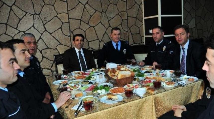 İl Emniyet M&uuml;d&uuml;r&uuml;ne Veda Kahvaltısı