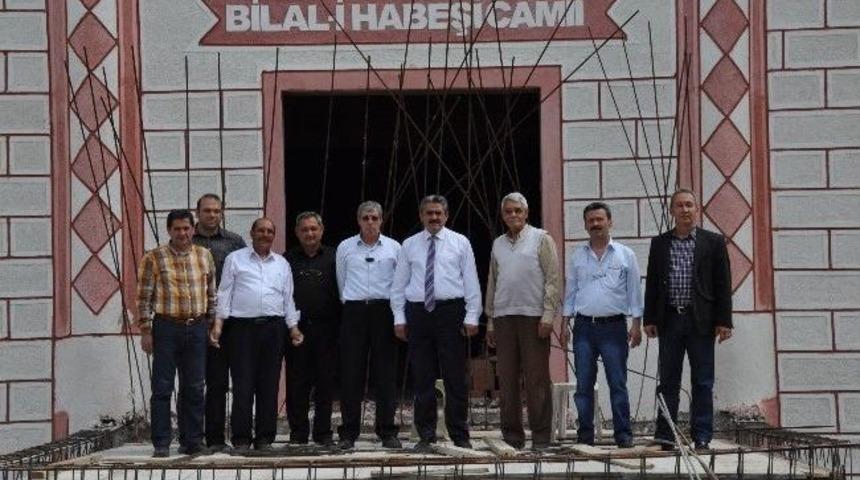 Başkan Alıcık, Destek Verdiği Cami İnşaatını İnceledi