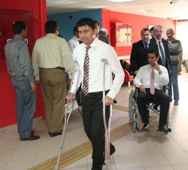 Denizli de Y&ouml;neticilerden Hastanede İlgin&ccedil; Uygulama 1