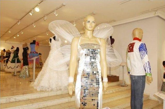 &Uuml;niversite &Ouml;ğrencilerinden &ldquo;geri D&ouml;n&uuml;ş&uuml;m&rdquo; Elbiseleri 2