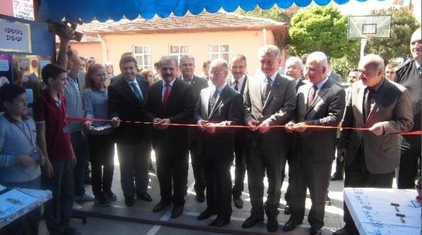 Mimar Sınan Ortaokulu'nda T&uuml;bitak Bilim Fuarını