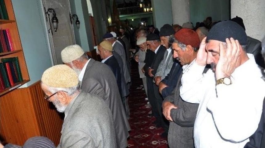 Muş&rsquo;ta Gıyabi Cenaze Namazı Kılındı