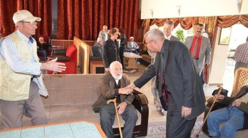 Sgk&rsquo;dan Huzurevine Ziyaret